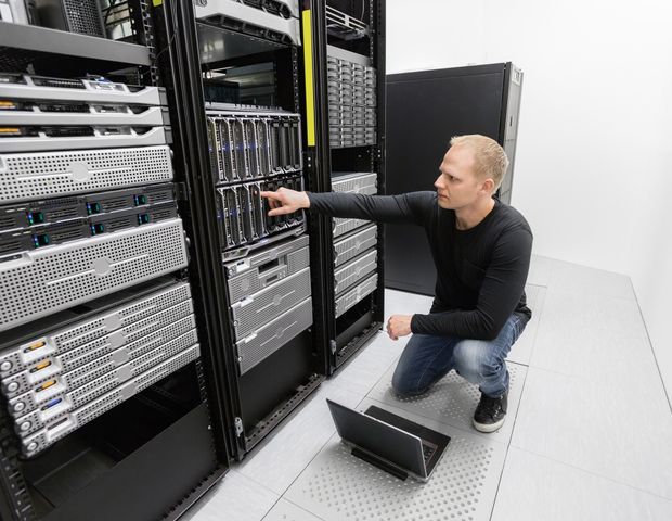 Data Center Specialist
